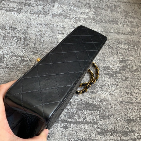 ✨ SOLD ✨ Chanel medium classic flap - Picture 12 of 16